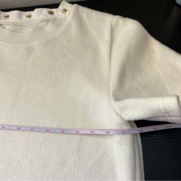 ✨ Steventai Women’s White Fleece Top Medium - Picture 11 of 12